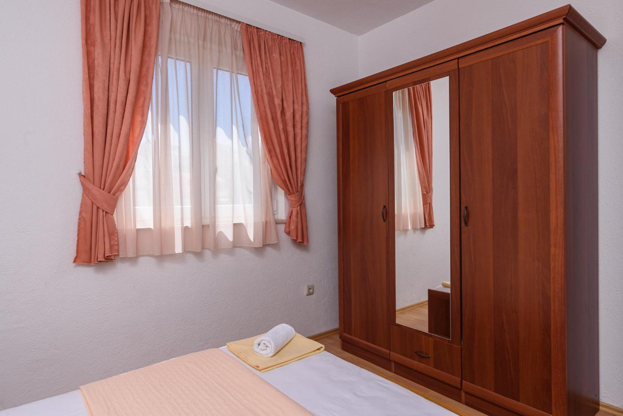 Apartmani Suki Трогір Екстер'єр фото